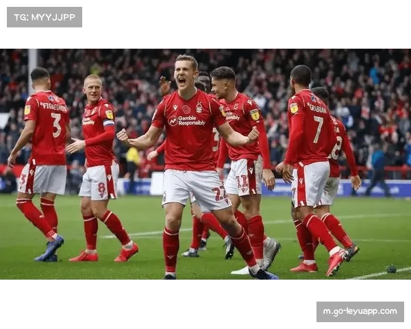 诺丁汉森林进攻组织单一,过度依赖边路传中成功率低